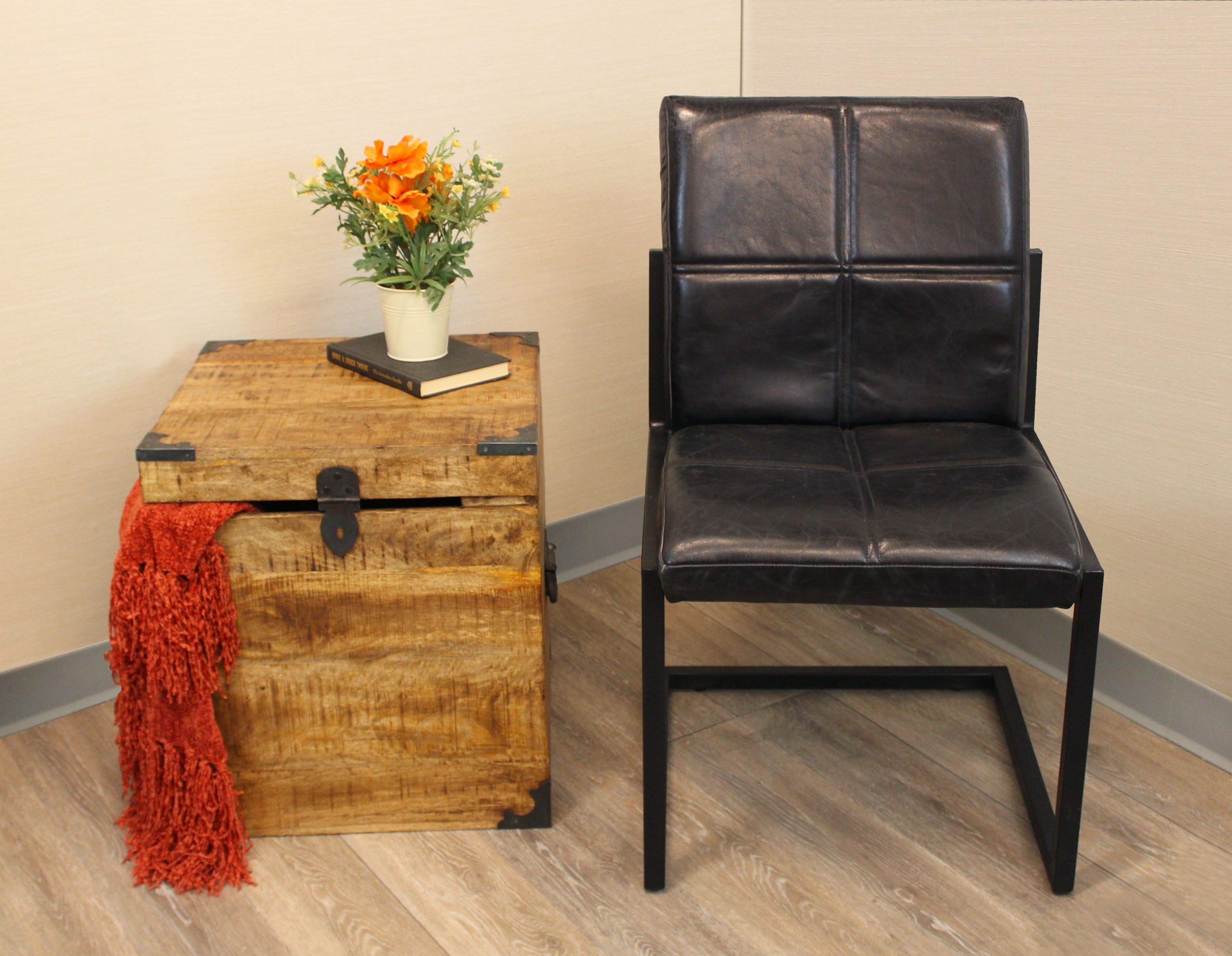 Musseti Trunk End Table - Natural - Image 2