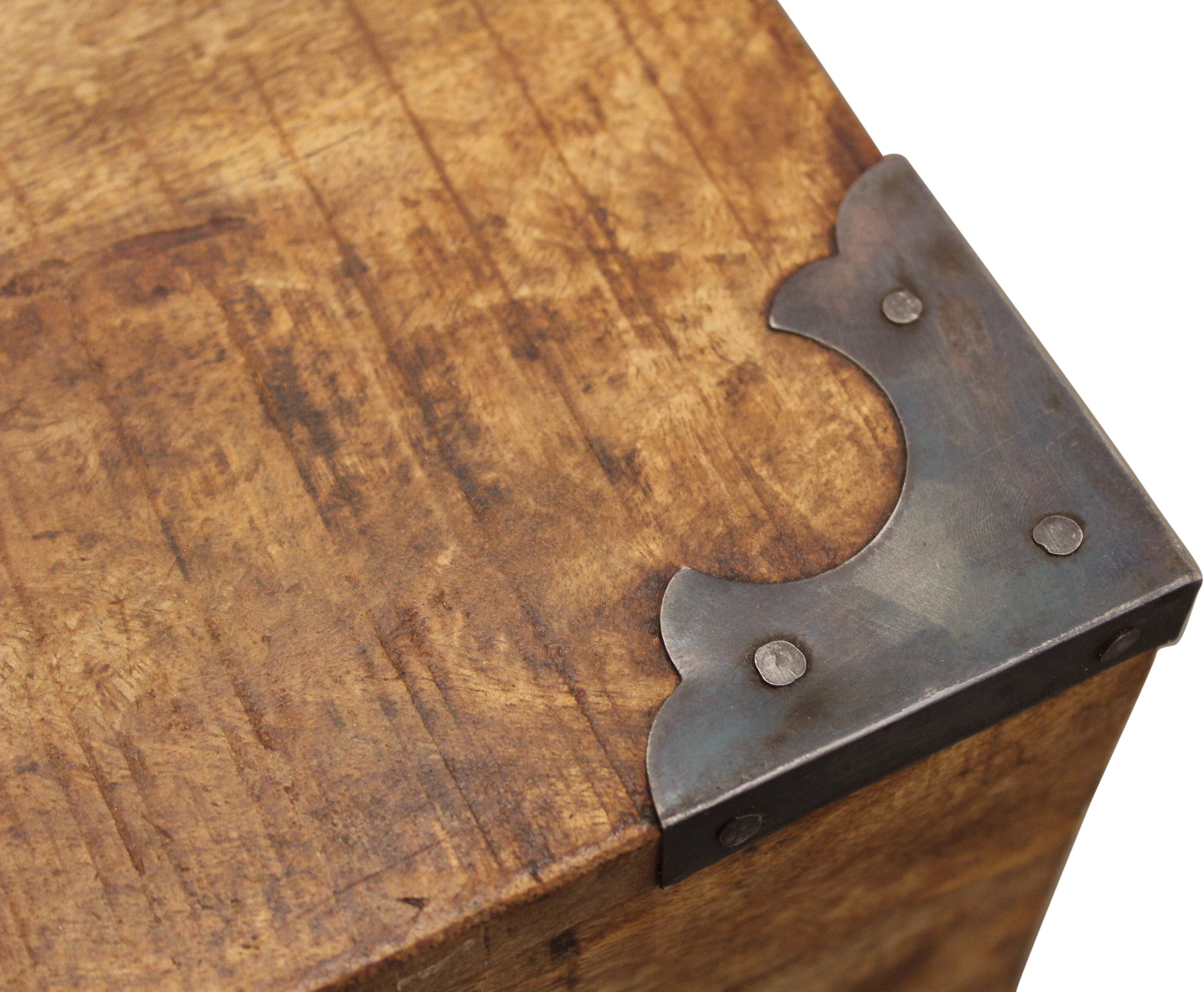 Musseti Trunk End Table - Natural - Image 9