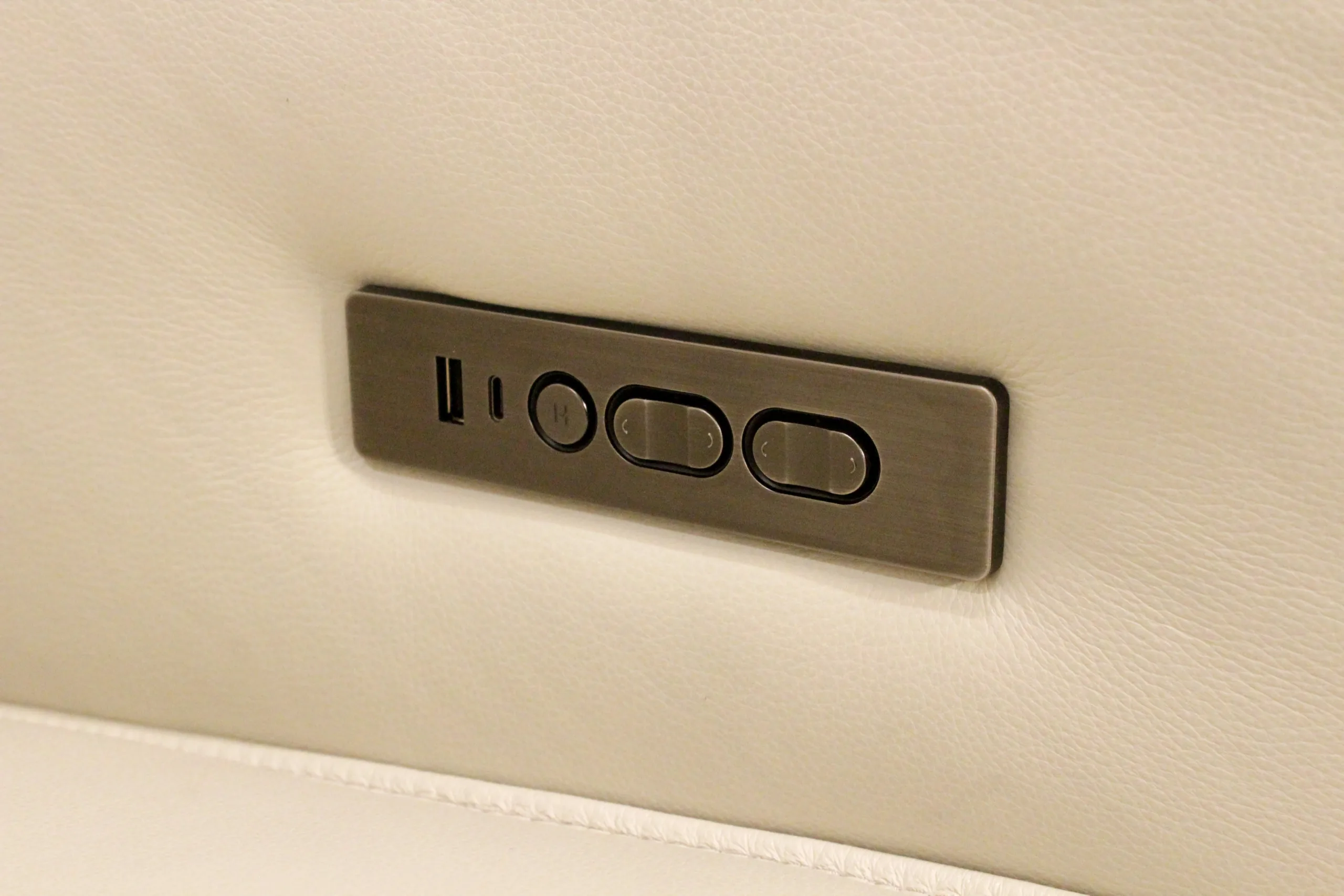 Lincolnshire Reclining Lounge Chair - Beige with Barista Brown Legs - Image 10